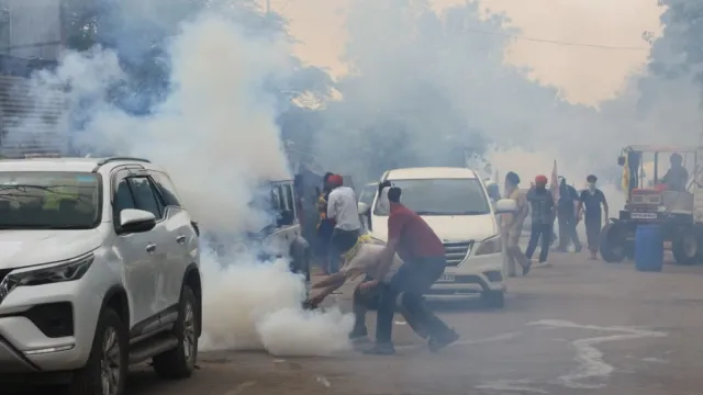 Mohali Chandigarh protest police barricade tear gas | NovaKhabar