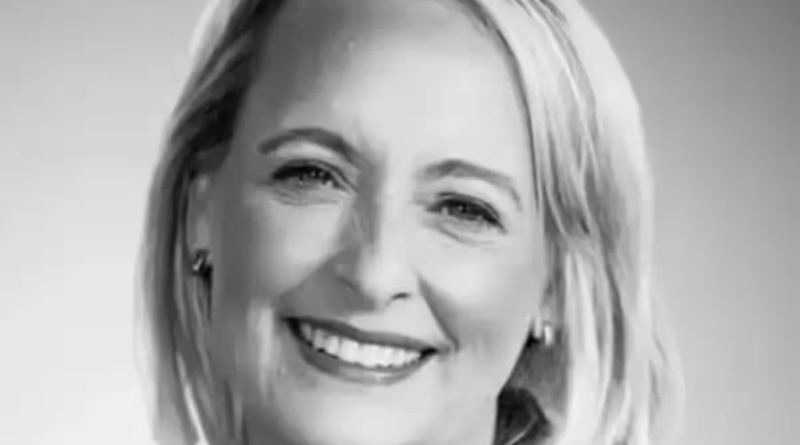 Accenture CEO vacation policy Julie Sweet fiscal push | NovaKhabar