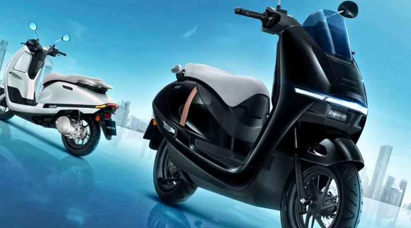 Honda has filed a design patent for the UC3 scooter shown in Thailand-spec black and gold | NovaKhabar