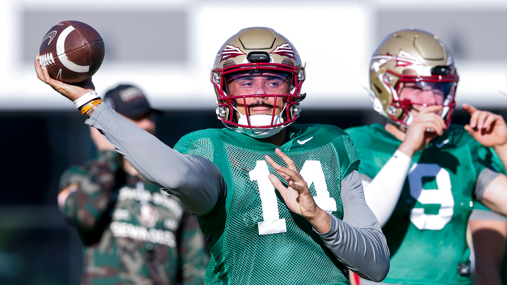 Mike Norvell Florida State Seminoles coach sideline | NovaKhabar